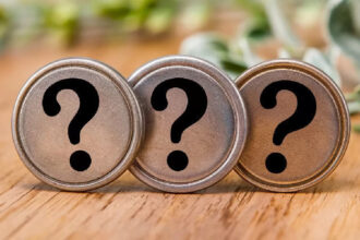 Analytics Company reveals the three Altcoins that traders talk about the most today